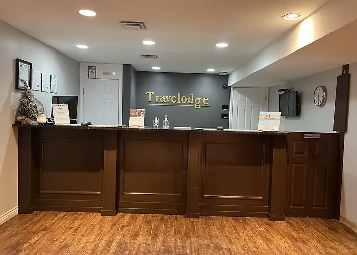 Travelodge By Wyndham Kamloops Mountview